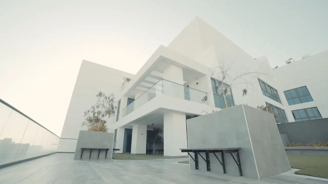 Real Estate Walkthrough video thumbnail